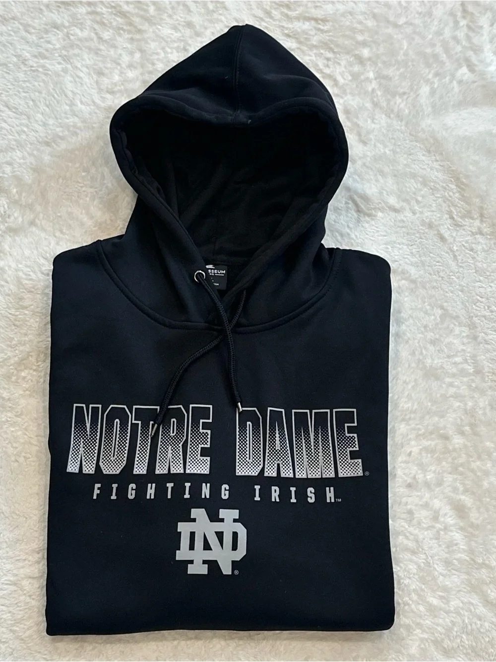 Colosseum Notre Dame Fighting Irish Blackout Hoodie Mens XXL 2XL Graphic
